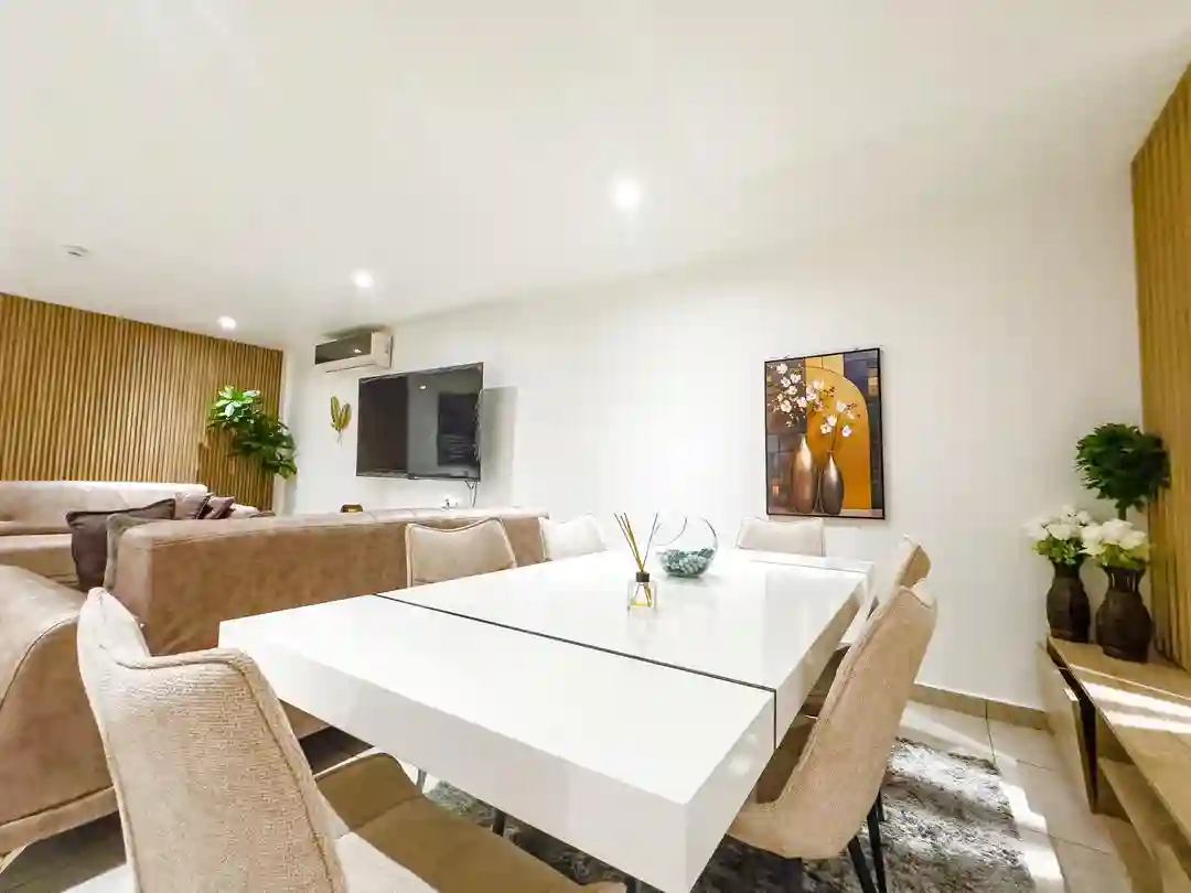 3 bedroom house for rent east airport