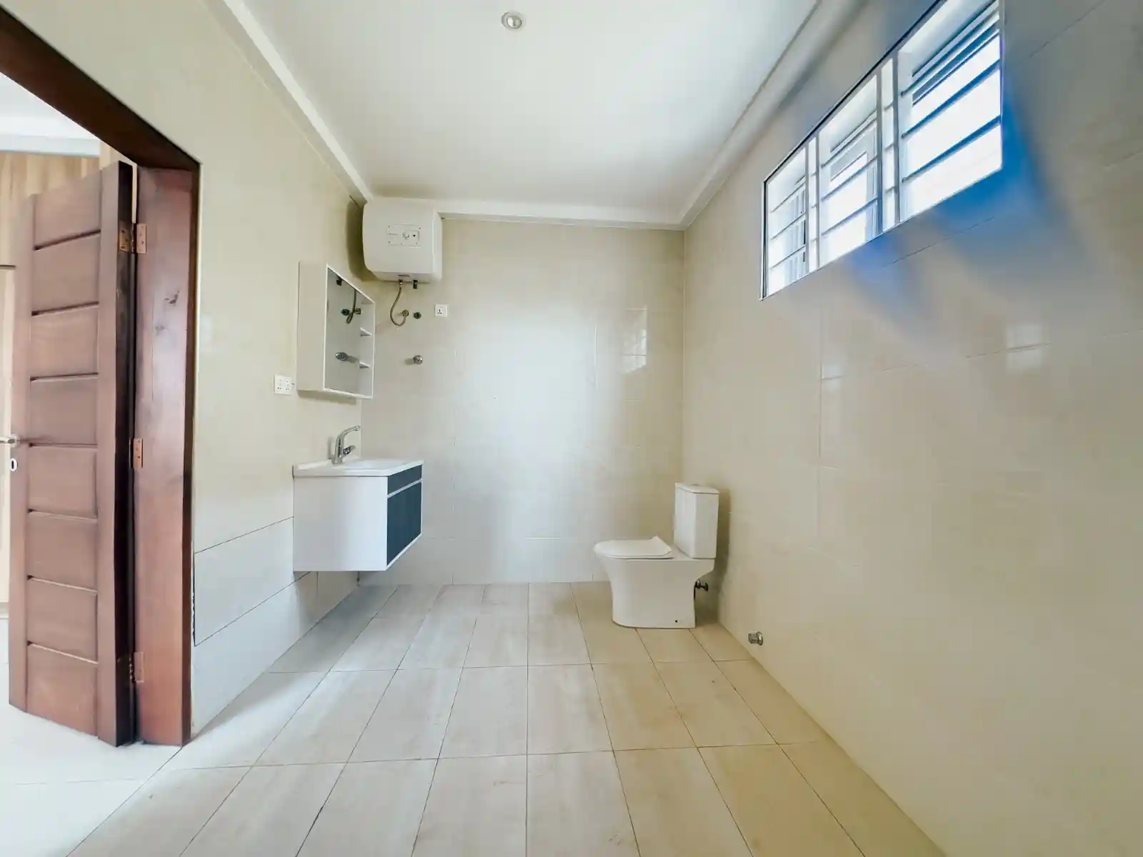 3 bedroom house rent in a gated community achimota