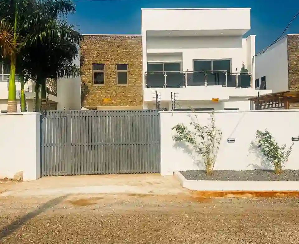 3 bedroom house for rent east airport