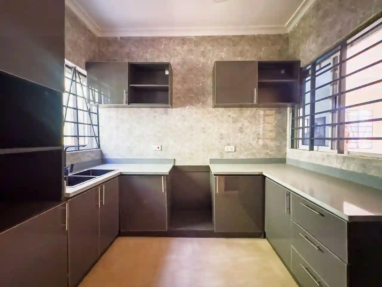 3 bedroom house sale gated community spintex malik