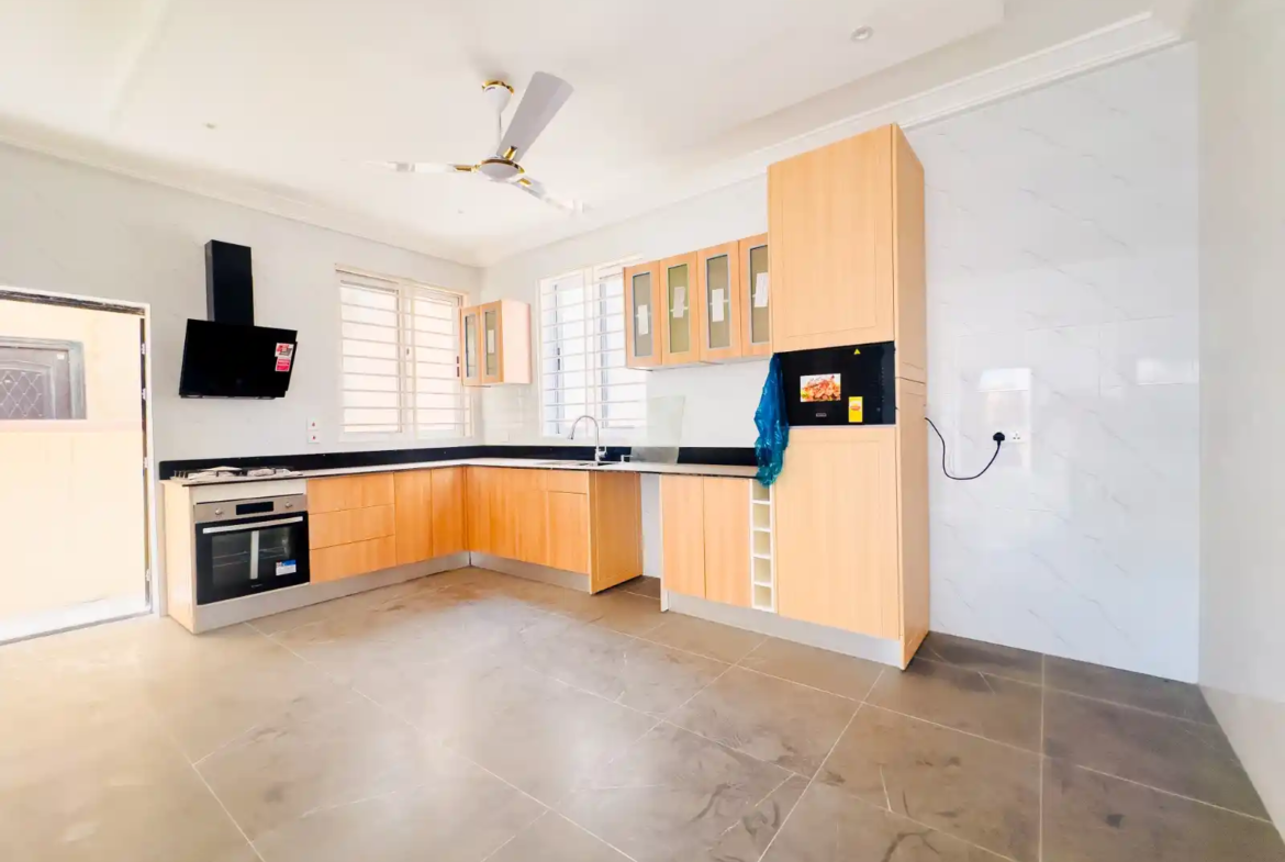 2 bedroom house sale gated community achimota