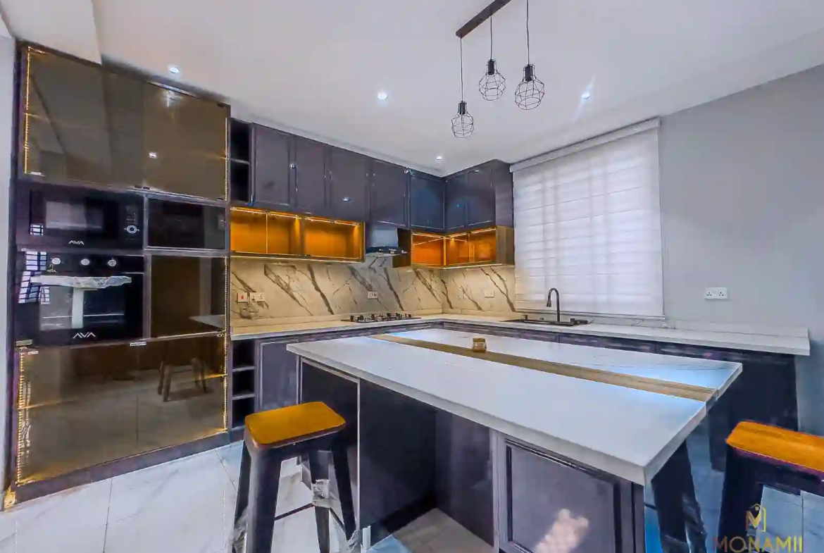 Cheap bedroom house for sale in lakeside estate