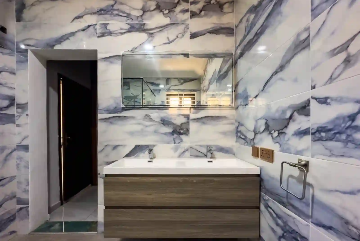 3 bedroom house for sale in ashaley botwe​