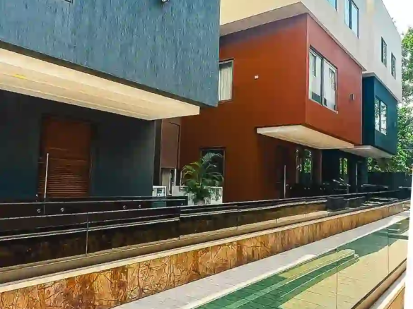 4 bedroom house for rent east legon