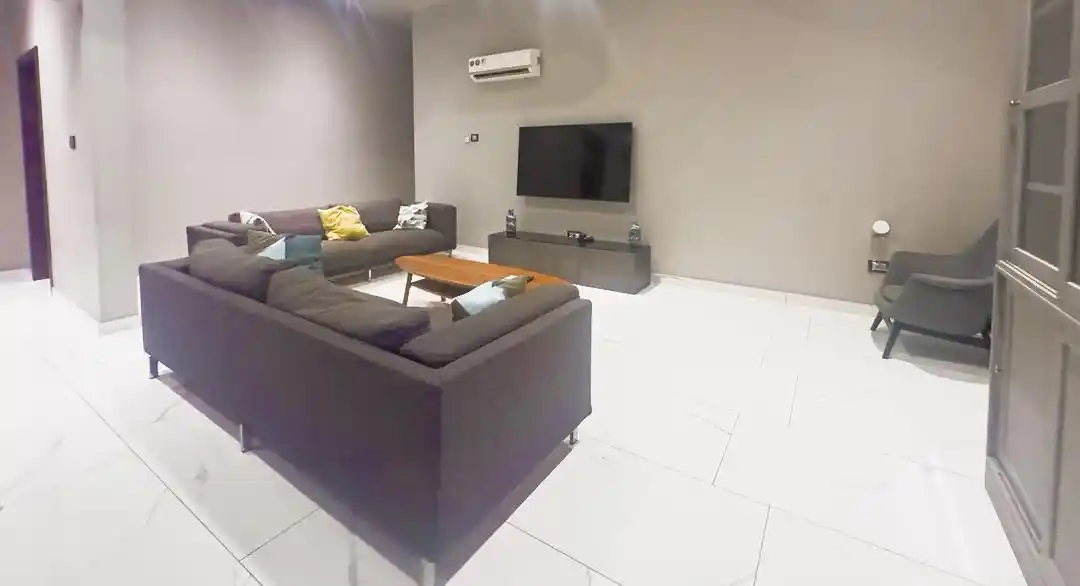 4 bedroom house for rent east legon