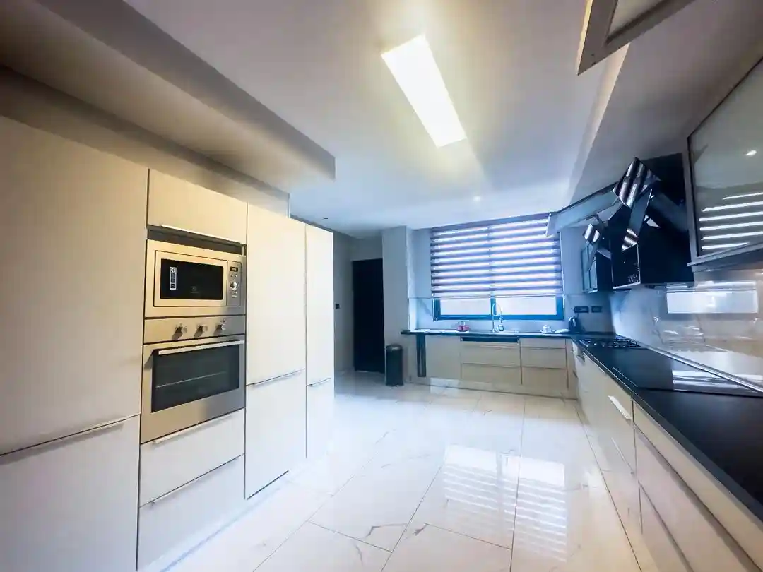 4 bedroom house for rent east legon