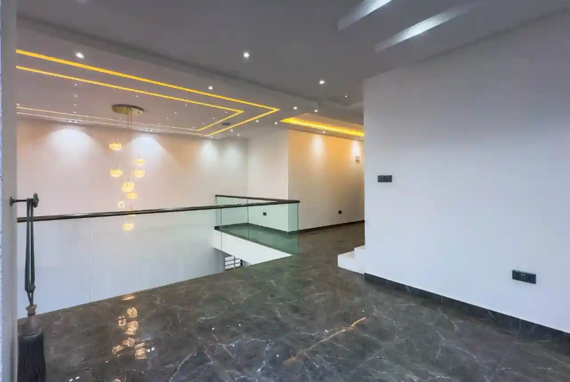 4 bedroom house for sale lakeside estate