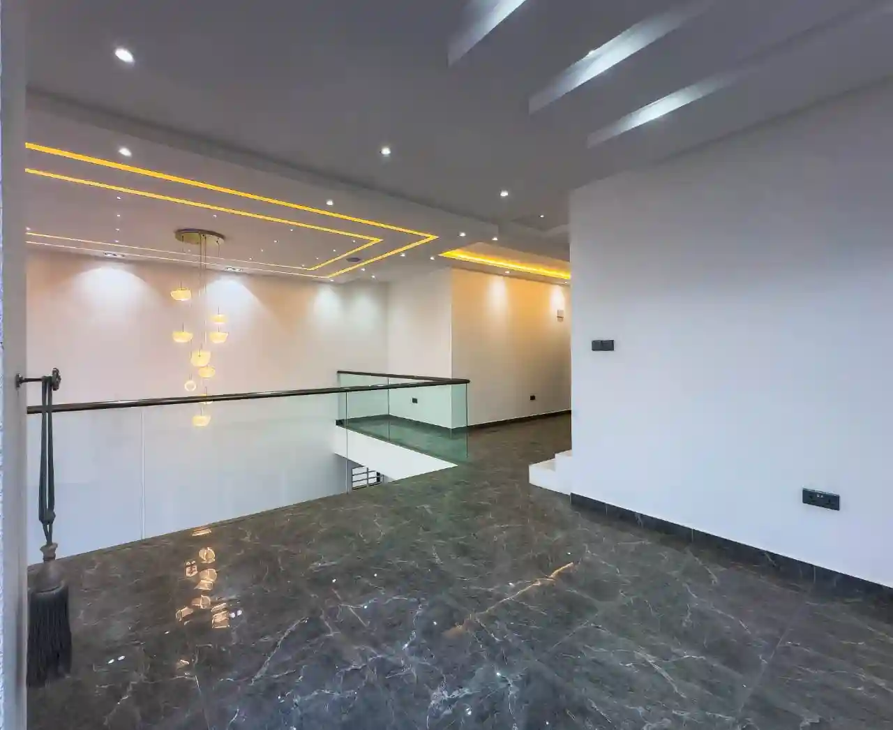 4 bedroom house for sale lakeside estate