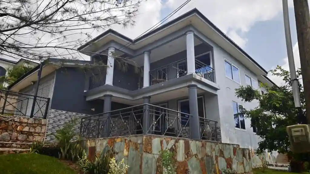 Cheap 5 bedroom house for sale aburi