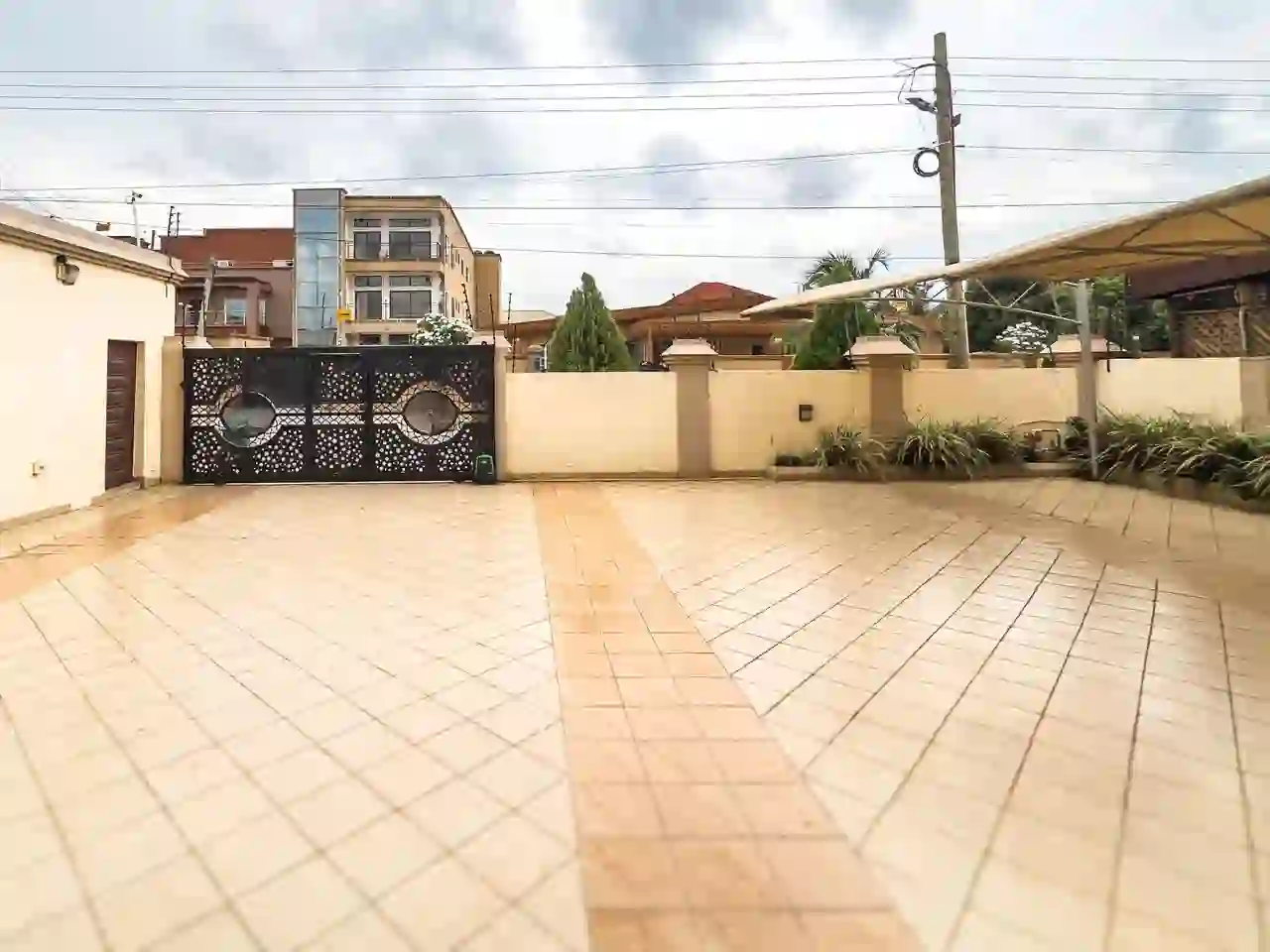 3 bedroom apartment for rent in East Legon