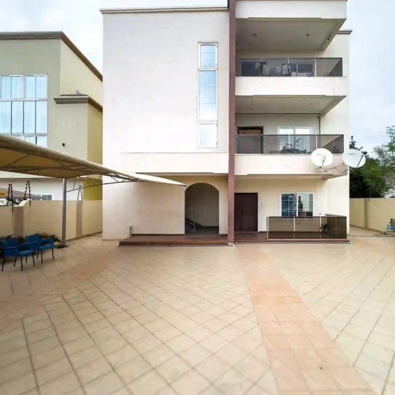 3 bedroom apartment for rent in East Legon