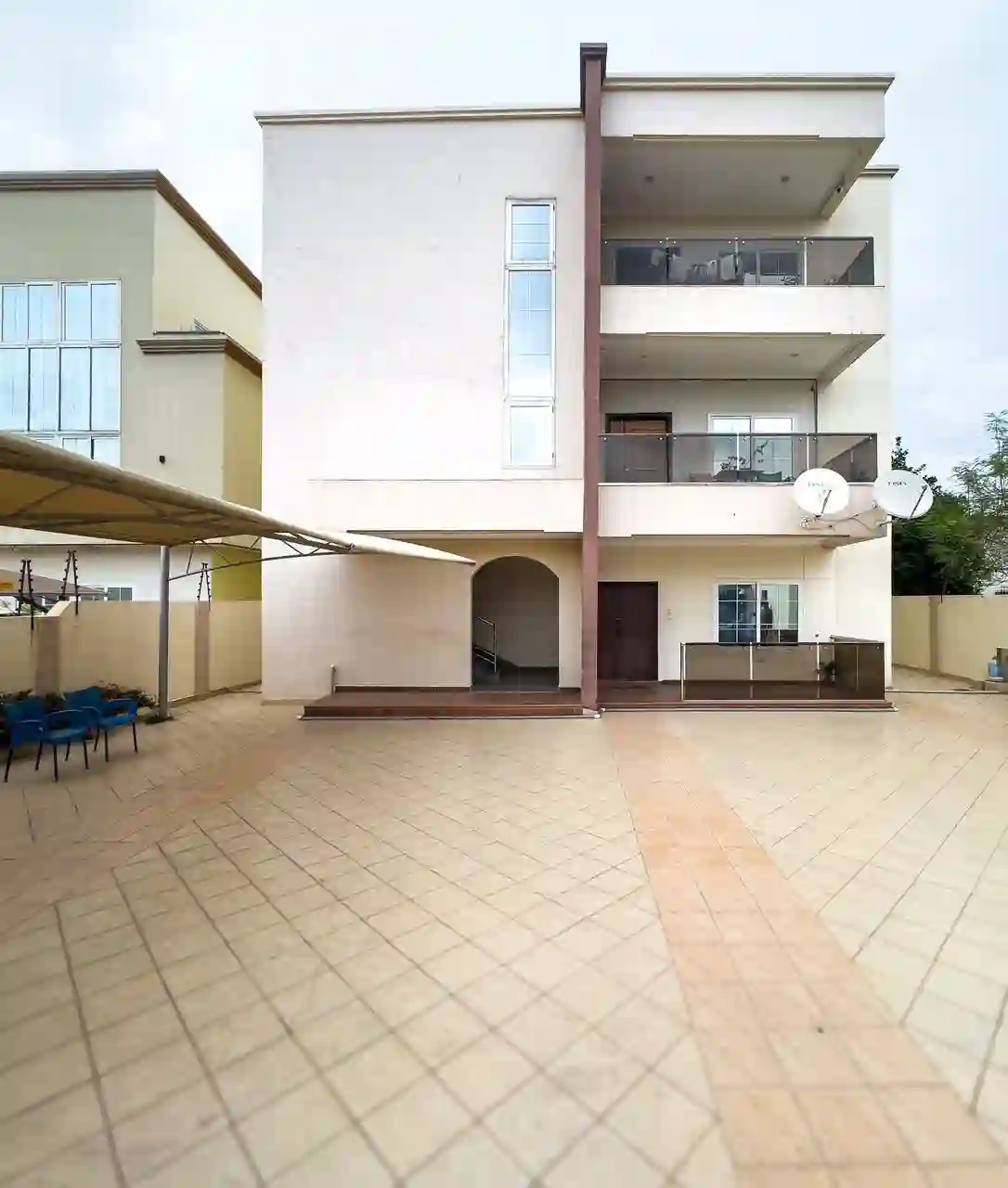 3 bedroom apartment for rent in East Legon