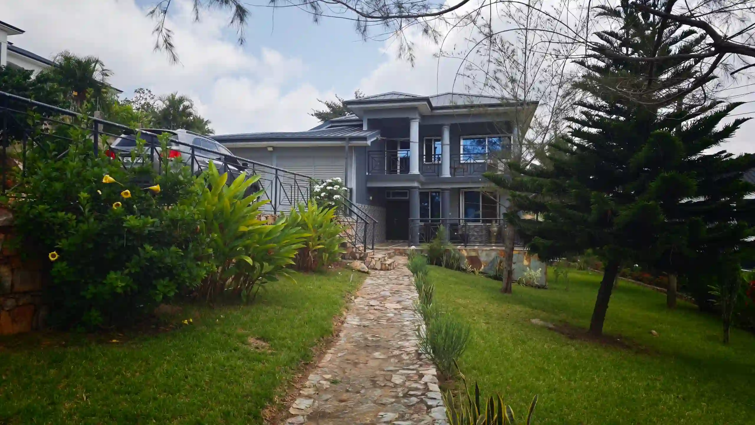 Cheap 5 bedroom house for sale aburi