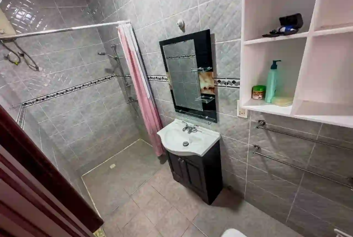 4 bedroom house for sale in teshie