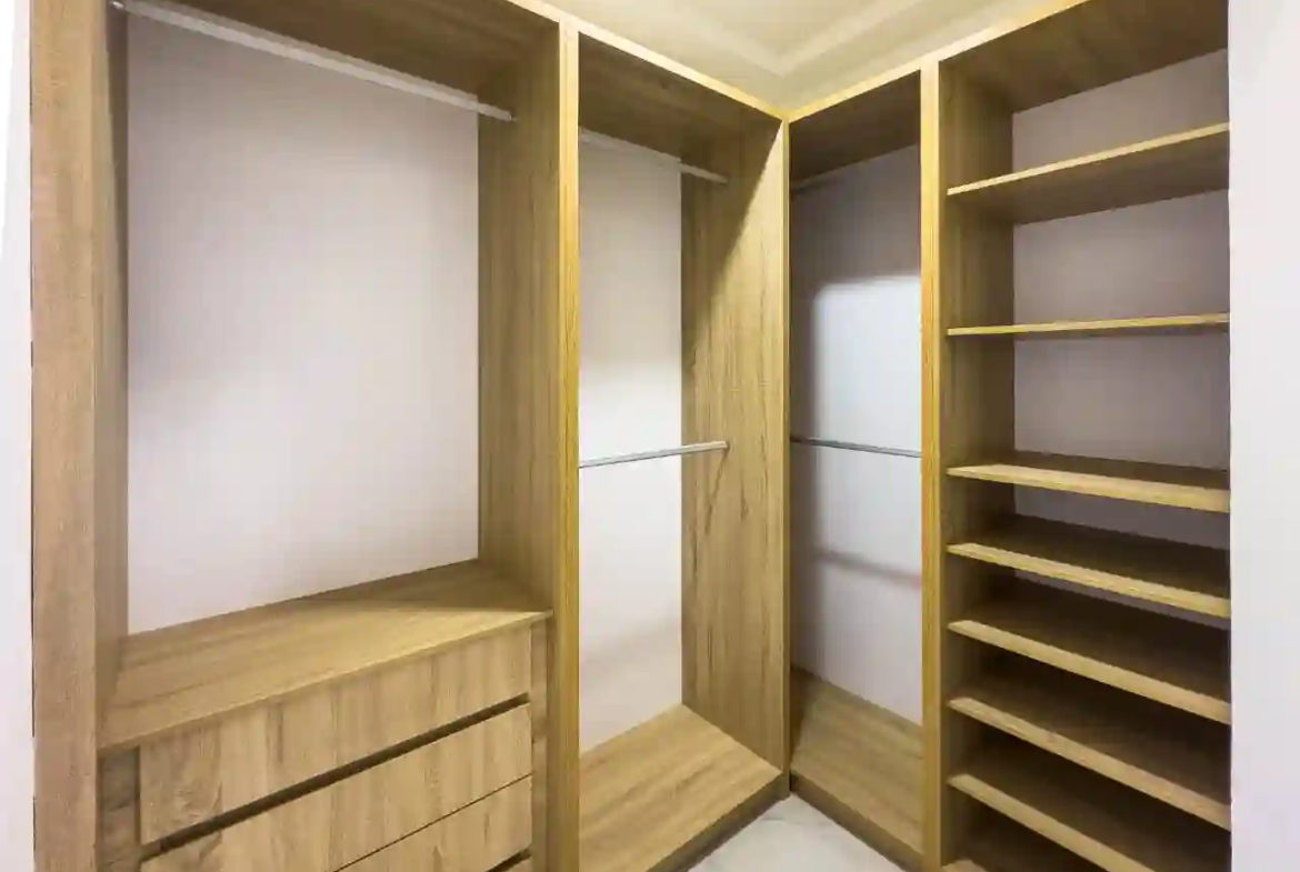 4 bedroom house for sale nmai dzorn