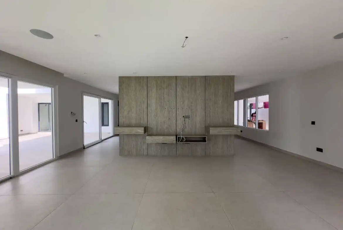 5 bedroom house for sale in East Legon