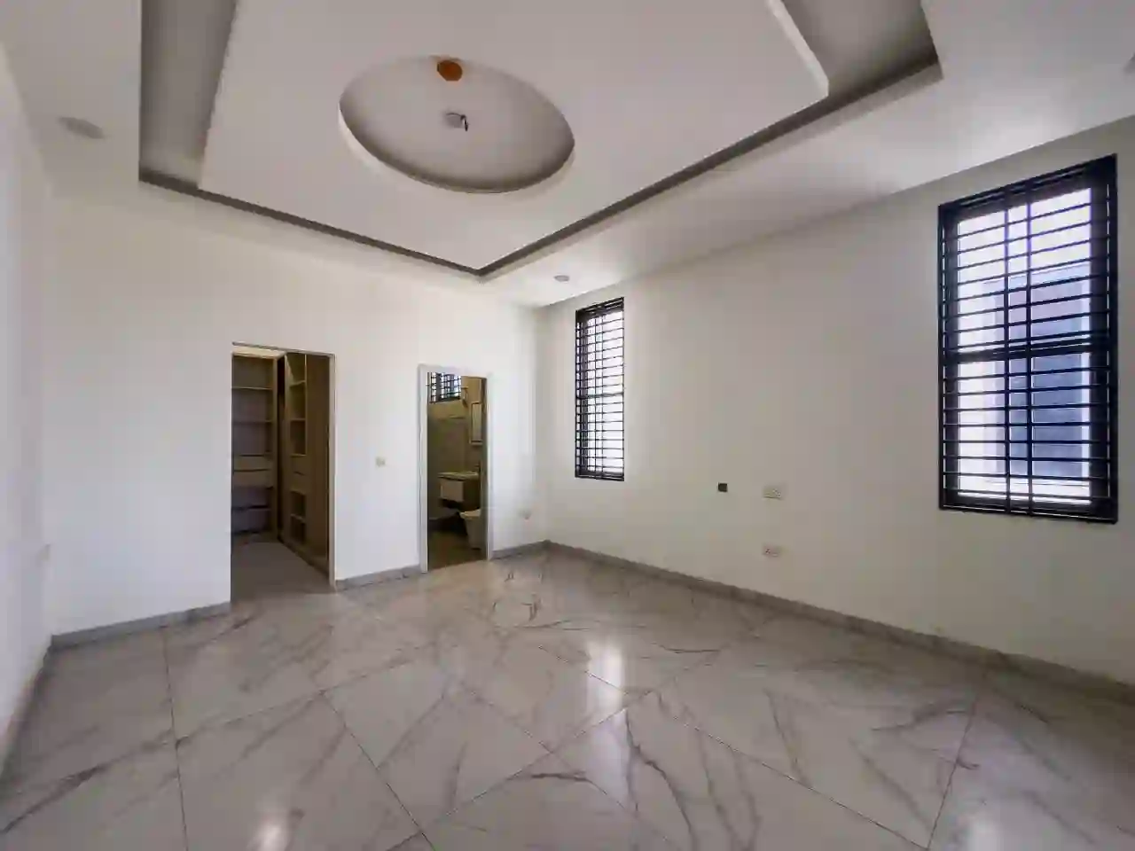 4 bedroom house for sale nmai dzorn