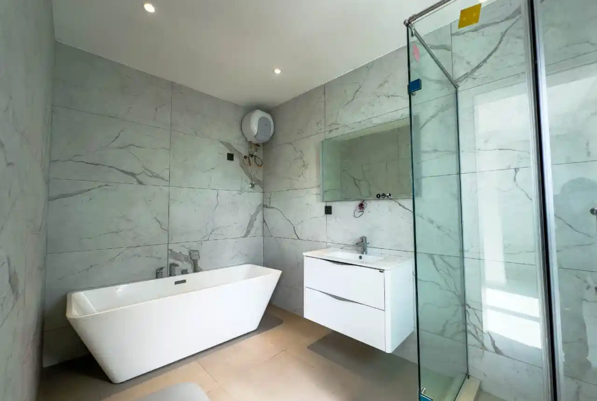 5 bedroom house for sale in East Legon