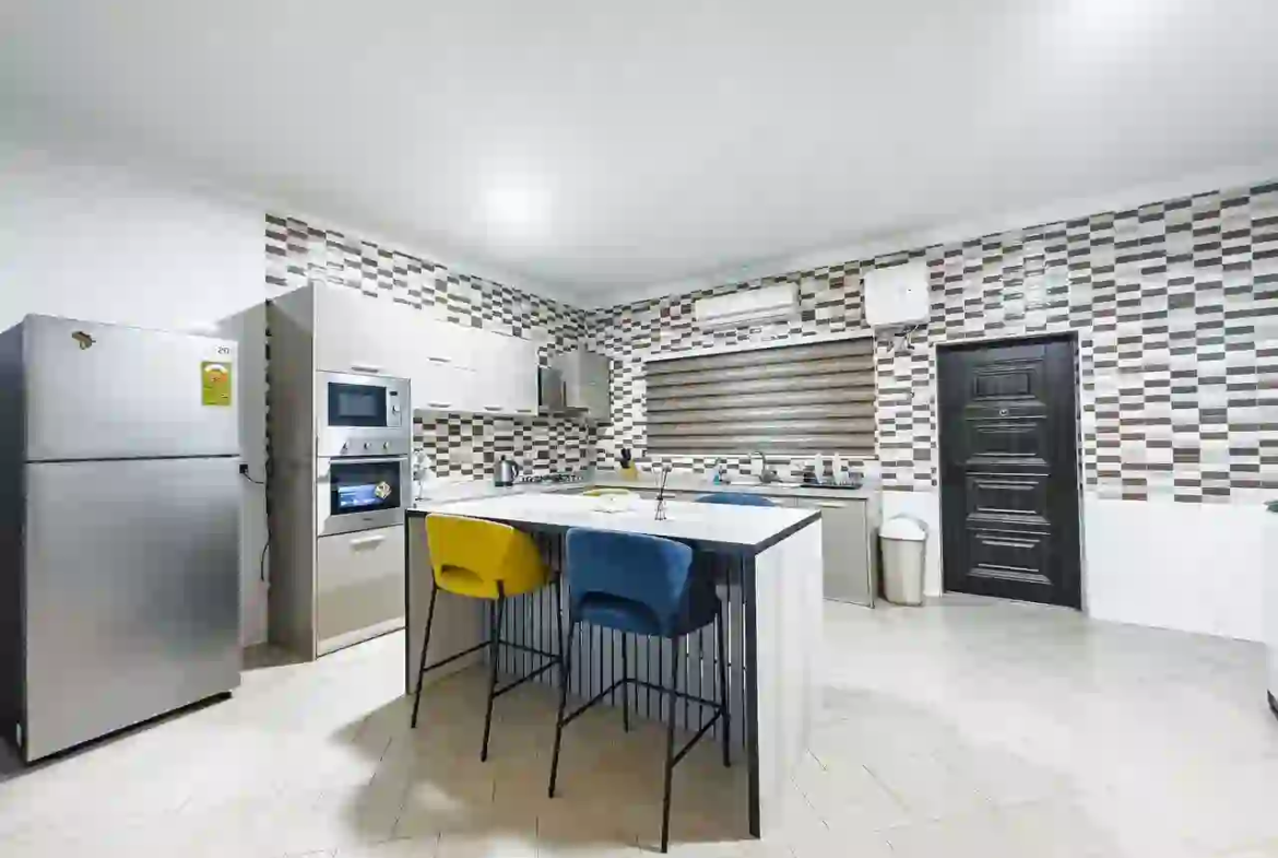 3 bedroom apartment for rent in East Legon