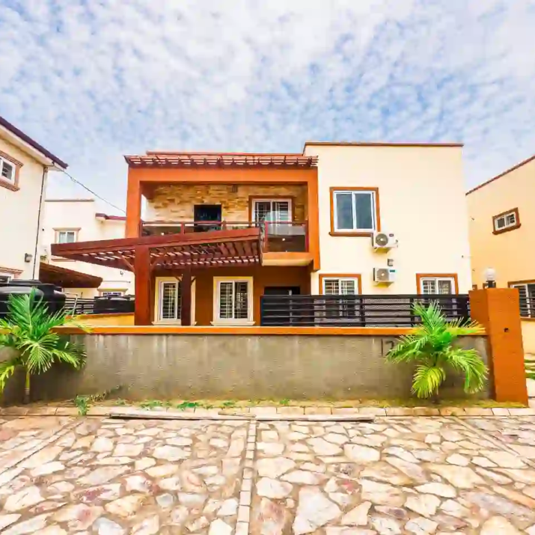 3 bedroom House for rent in Achimota