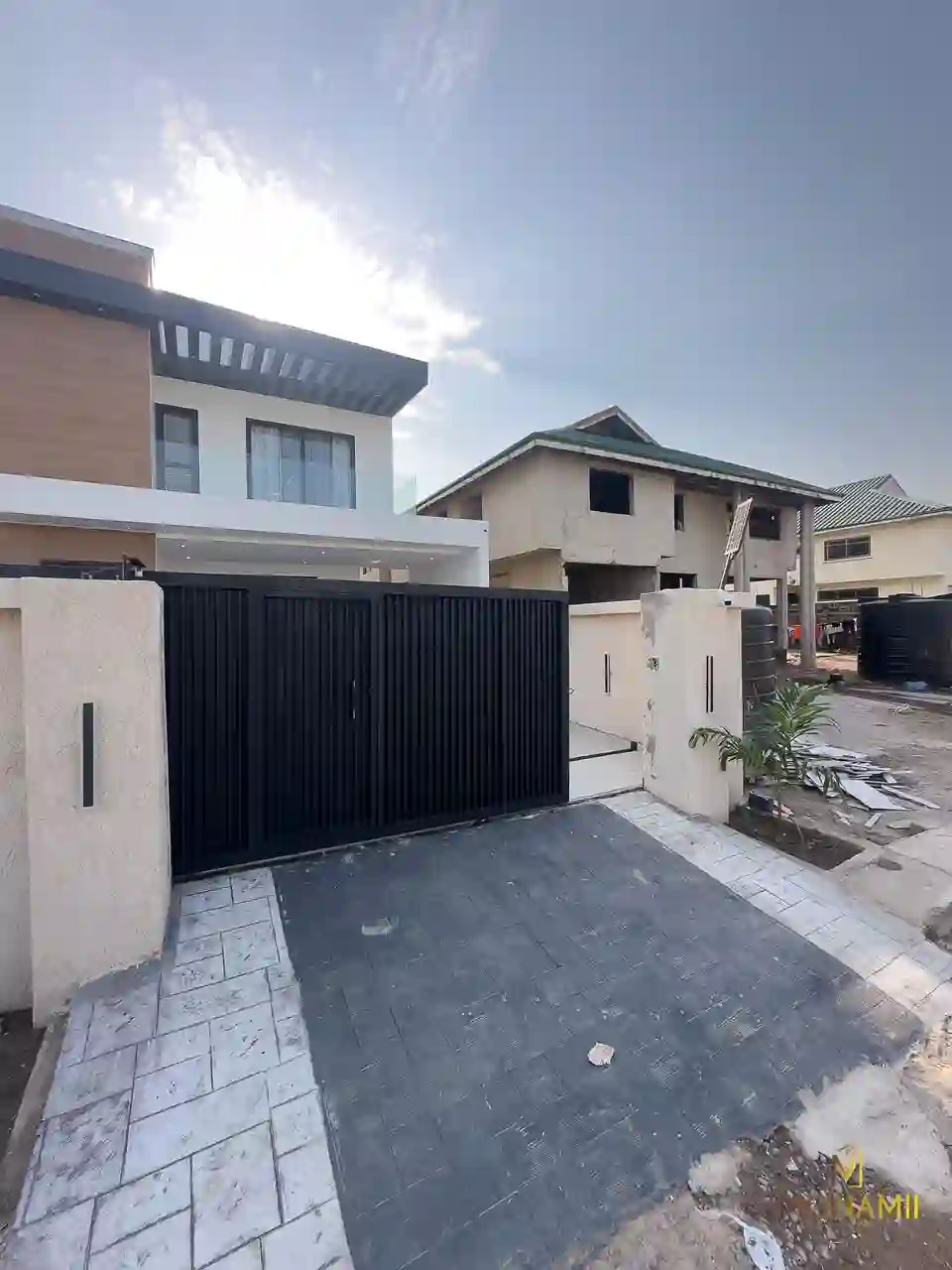 4 bedroom house for sale adjiringanor