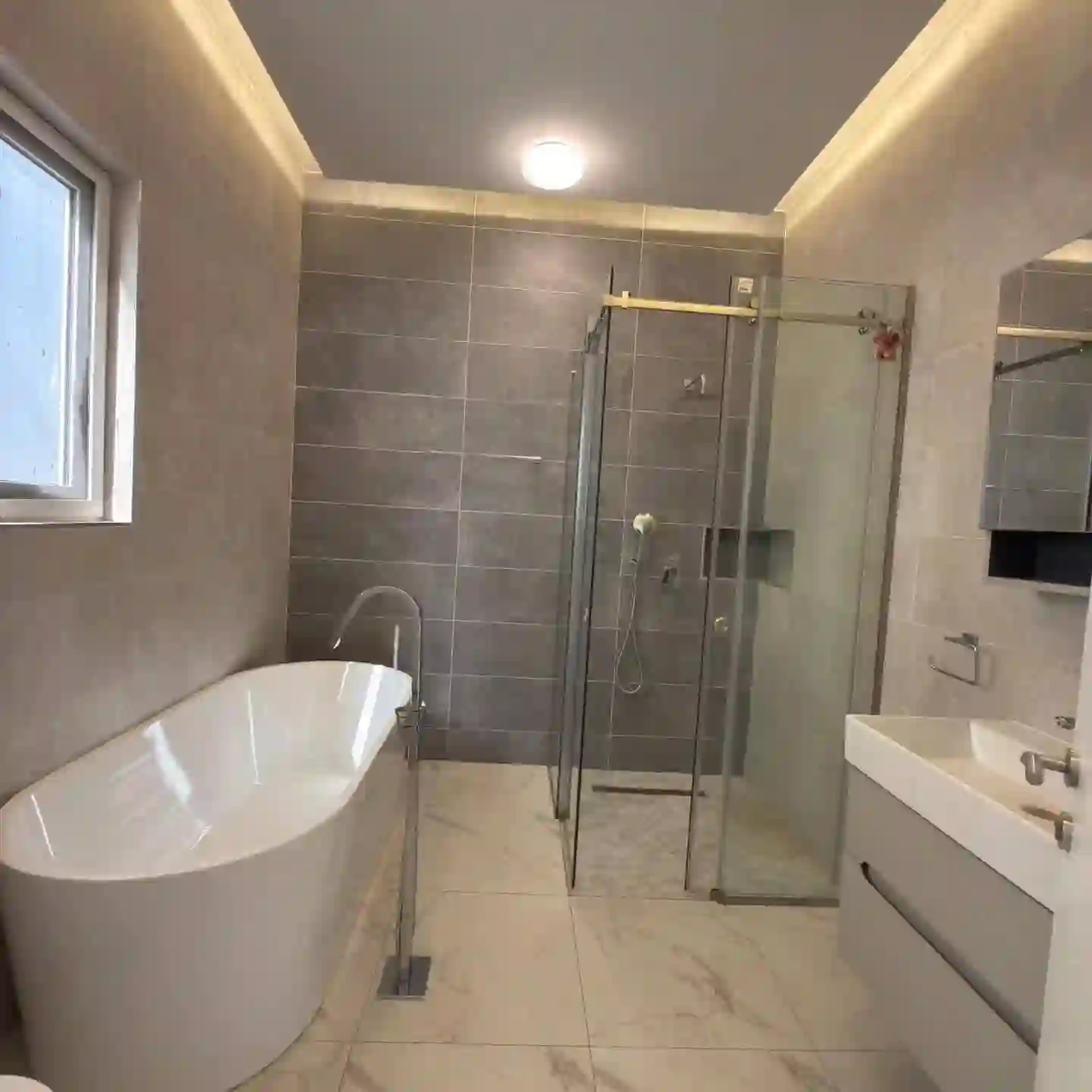 4 bedroom house for sale east airport