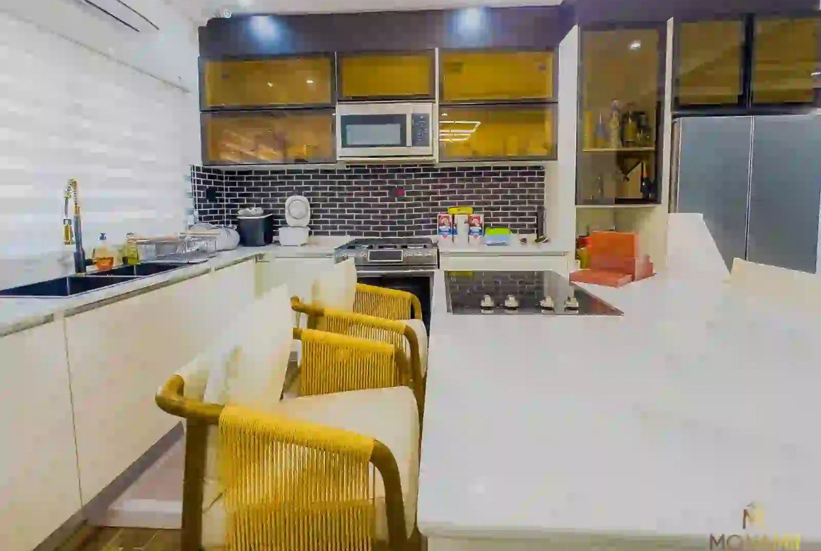 6 bedroom house for sale at east legon hills in ghana