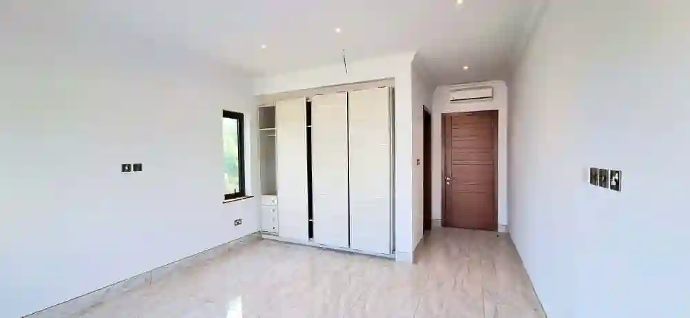 4 bedroom house for rent in spintex LASHIBI