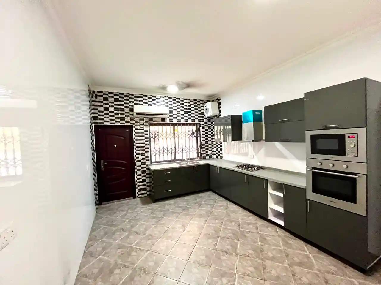 4 bedroom house for rent in East Legon