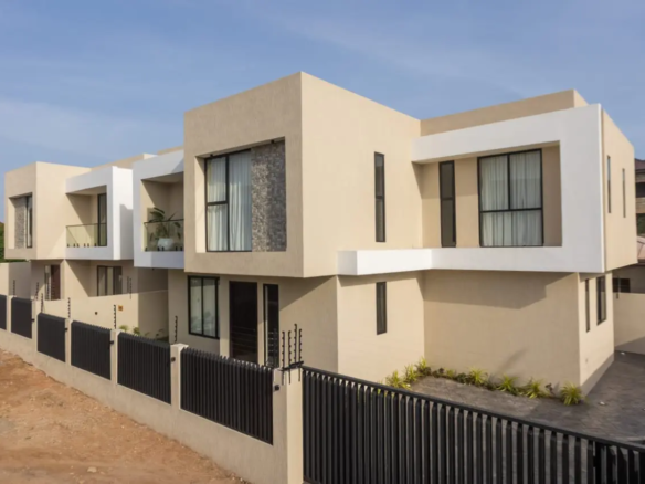 4 bedroom house for sale at Oyarifa Oyarifa houses for sale Cheap oyarifa houses for sale Can I buy a house in Ghana and pay it monthly? Can a foreigner buy a house in Ghana?