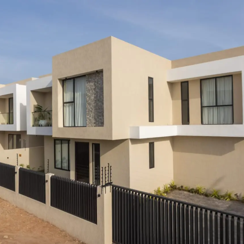4 bedroom house for sale at Oyarifa Oyarifa houses for sale Cheap oyarifa houses for sale Can I buy a house in Ghana and pay it monthly? Can a foreigner buy a house in Ghana?